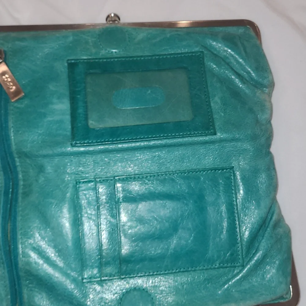 Hobo Teal Leather, Kisslock Clutch With Dustbag. No Rips Or Tears. Soft! GUC - Picture 2 of 3